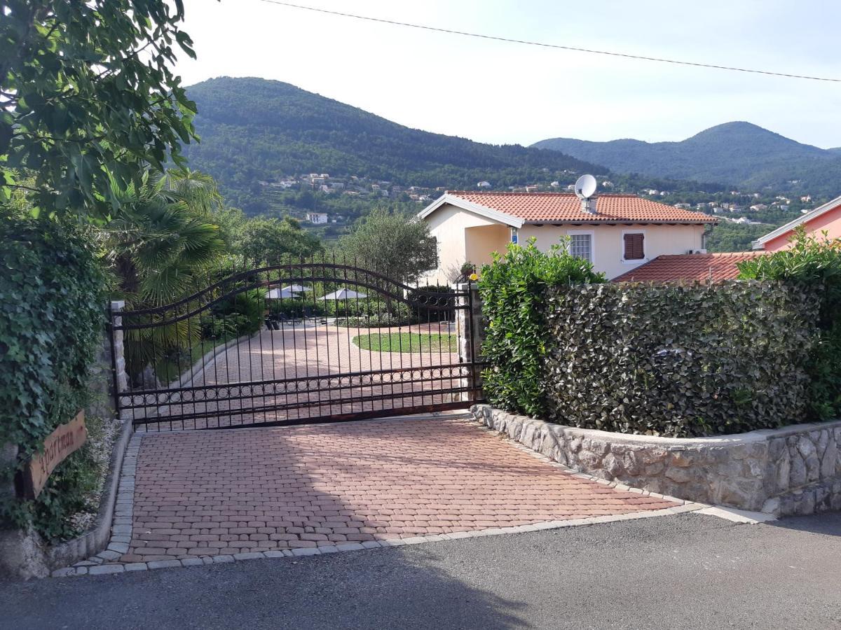 Apartment Opatija ลอฟราน ภายนอก รูปภาพ