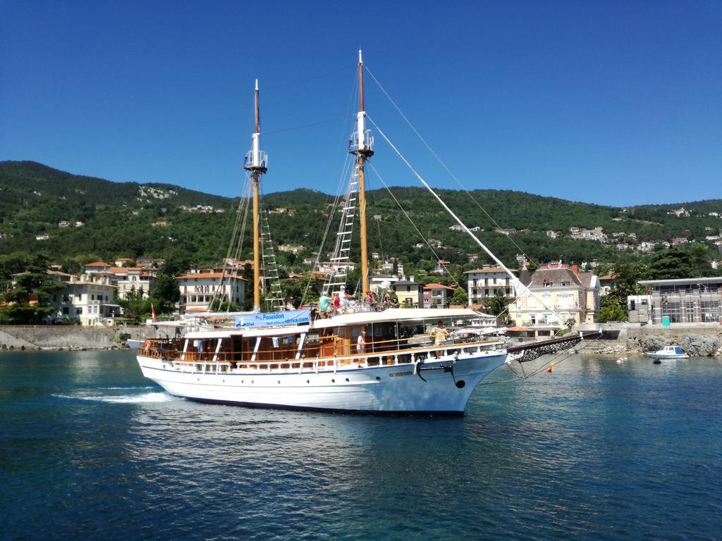 Apartment Opatija ลอฟราน ภายนอก รูปภาพ
